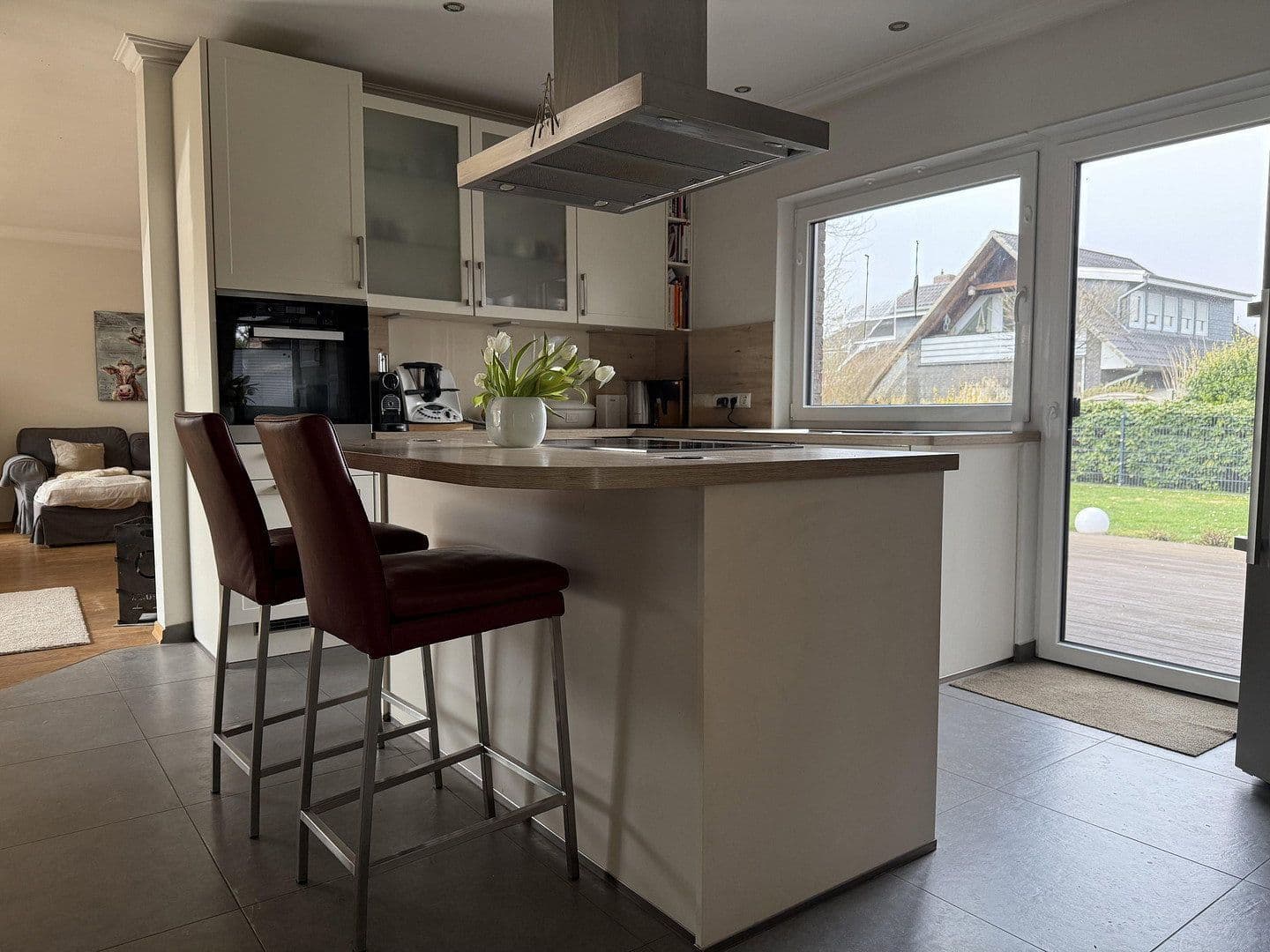 Prodej domu 128 m², pozemek 733 m², Roßfelde 12, Zetel, Dolní Sasko Prodej domu 128 m², pozemek 733 m², Roßfelde 12, Zetel, Dolní Sasko