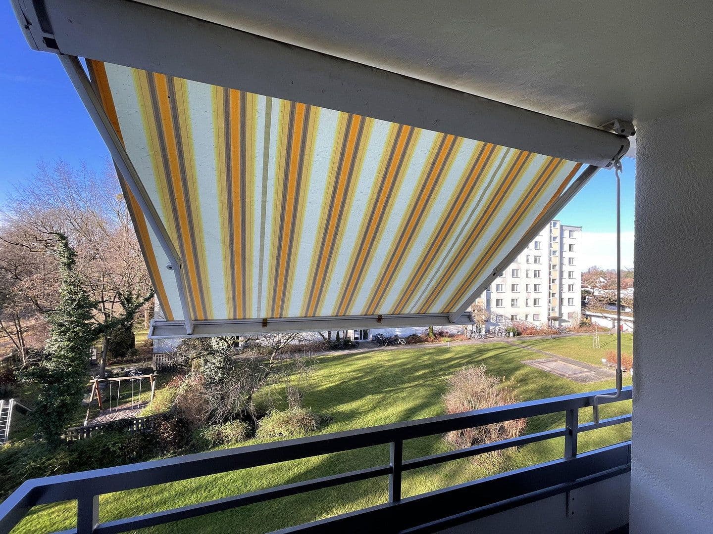 Pronájem bytu 2+1 56 m², Denninger Str. 218, München, Bavorsko Pronájem bytu 2+1 56 m², Denninger Str. 218, München, Bavorsko