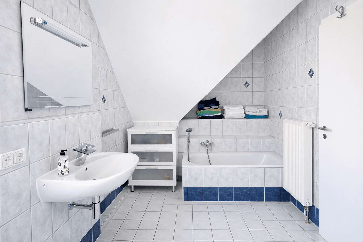 Prodej domu 210 m², pozemek 423 m², Schwabach, Bavorsko Prodej domu 210 m², pozemek 423 m², Schwabach, Bavorsko