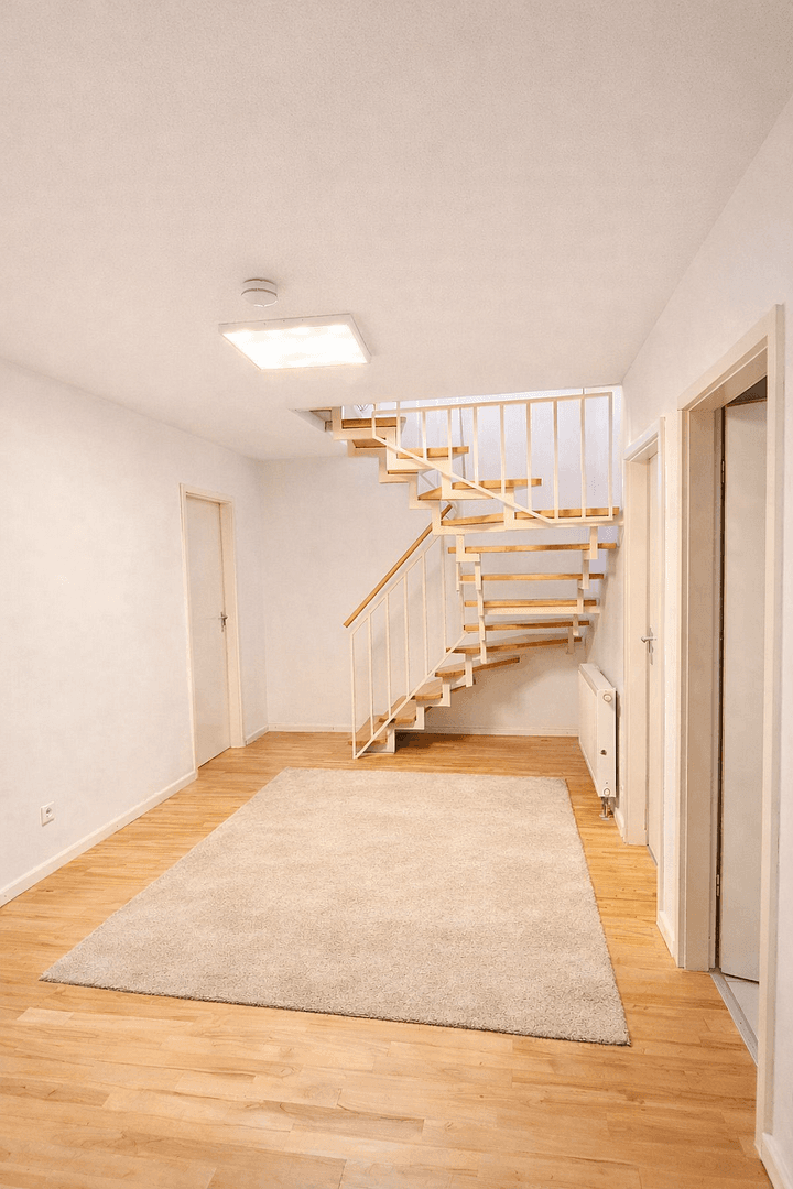 Prodej domu 210 m², pozemek 423 m², Schwabach, Bavorsko Prodej domu 210 m², pozemek 423 m², Schwabach, Bavorsko