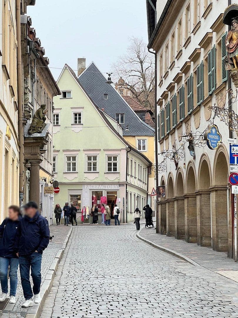 Pronájem bytu 3+kk 90 m², Karolinenstraße 17, Bamberg, Bavorsko Pronájem bytu 3+kk 90 m², Karolinenstraße 17, Bamberg, Bavorsko