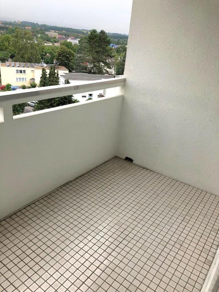 Pronájem bytu 2+1 69 m², Humboldtstr., Bad Salzuflen, Severní Porýní-Vestfálsko Pronájem bytu 2+1 69 m², Humboldtstr., Bad Salzuflen, Severní Porýní-Vestfálsko