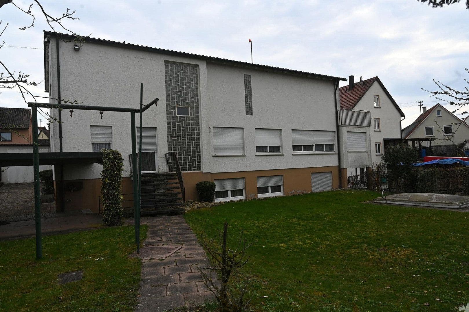 Prodej domu 570 m², pozemek 1.100 m², Schwaikheim, Bádensko-Württembersko Prodej domu 570 m², pozemek 1.100 m², Schwaikheim, Bádensko-Württembersko
