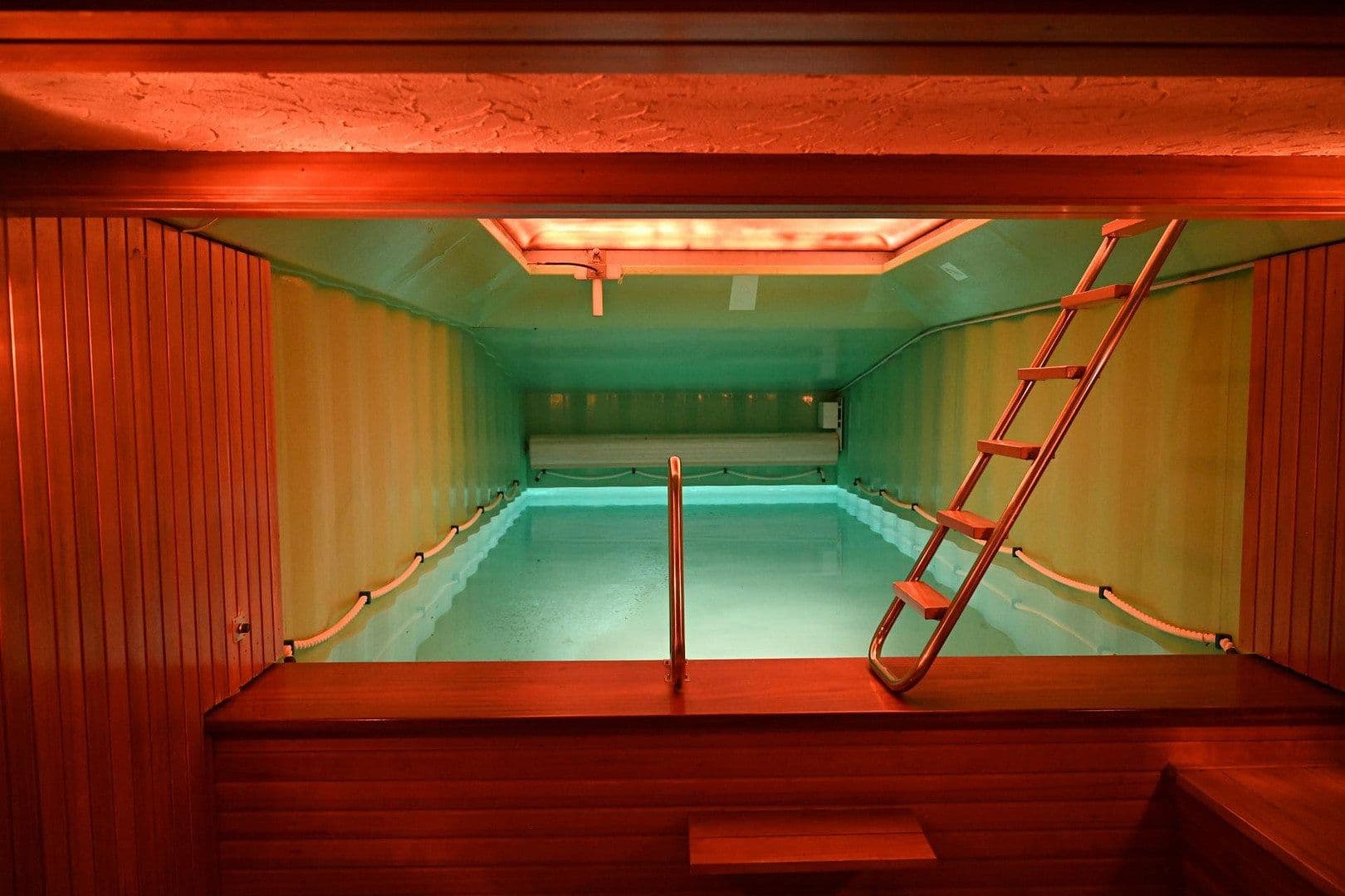 Prodej domu 570 m², pozemek 1.100 m², Schwaikheim, Bádensko-Württembersko Prodej domu 570 m², pozemek 1.100 m², Schwaikheim, Bádensko-Württembersko