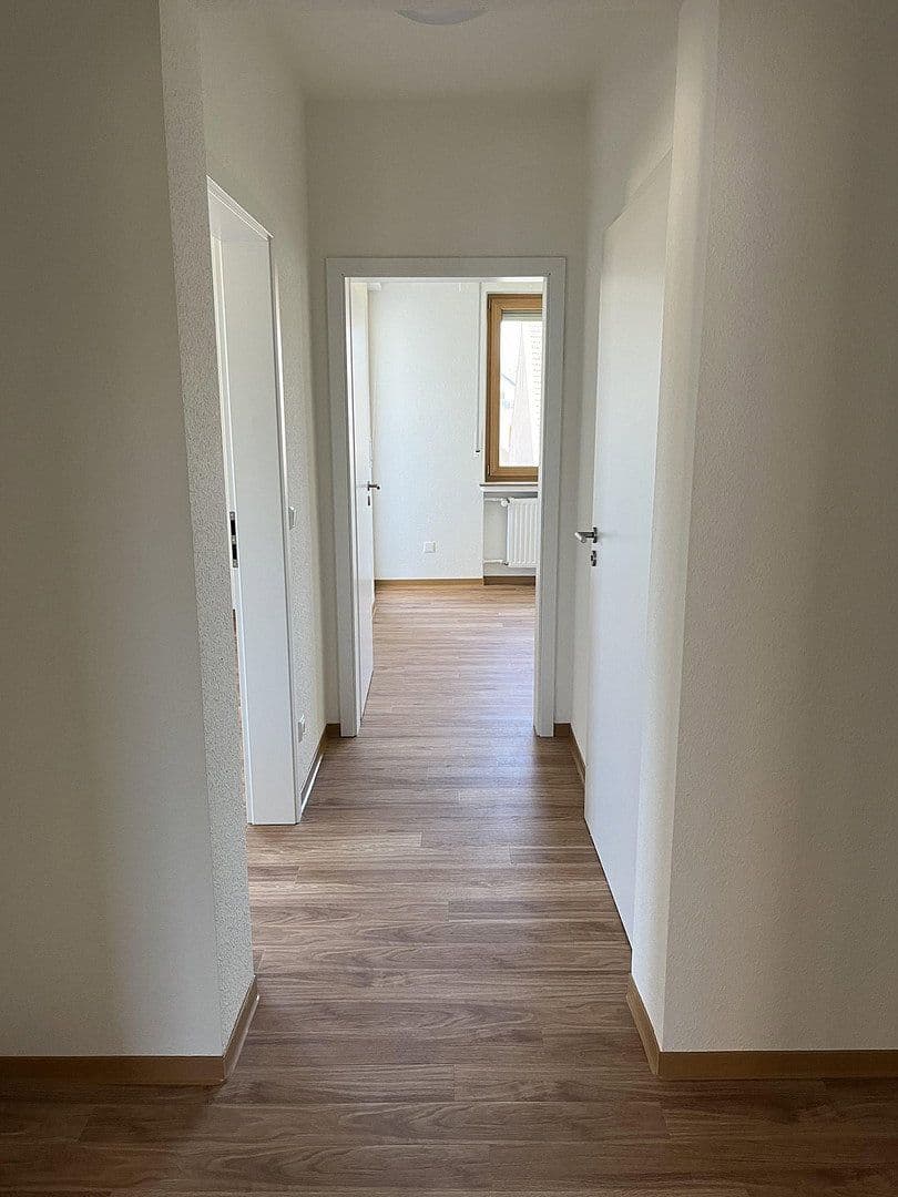 Pronájem bytu 3+1 80 m², Andernach, Porýní-Falc Pronájem bytu 3+1 80 m², Andernach, Porýní-Falc