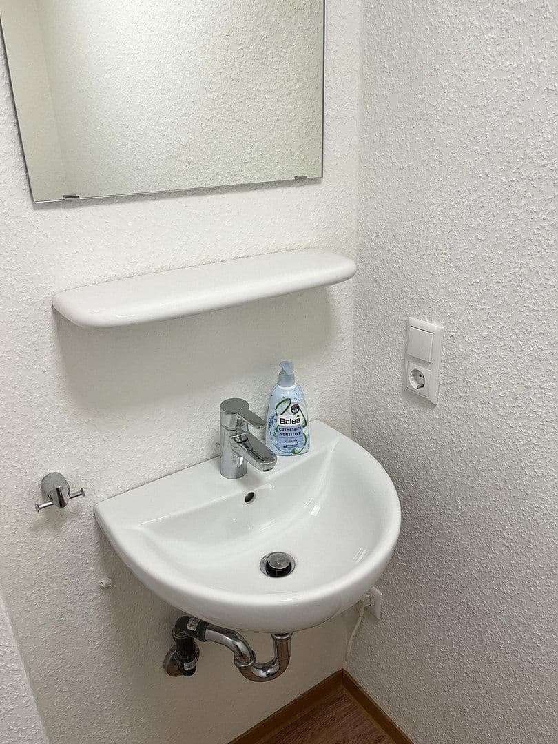 Pronájem bytu 3+1 80 m², Andernach, Porýní-Falc Pronájem bytu 3+1 80 m², Andernach, Porýní-Falc