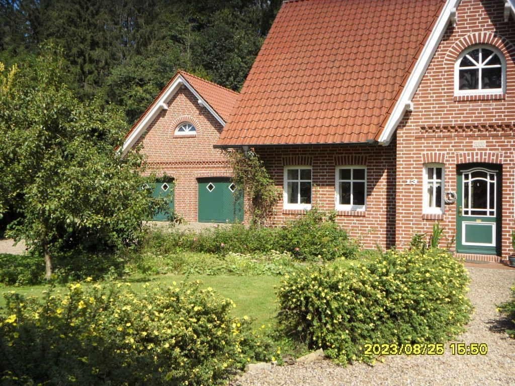 Prodej domu 152 m², pozemek 6.274 m², Kalletal, Severní Porýní-Vestfálsko Prodej domu 152 m², pozemek 6.274 m², Kalletal, Severní Porýní-Vestfálsko