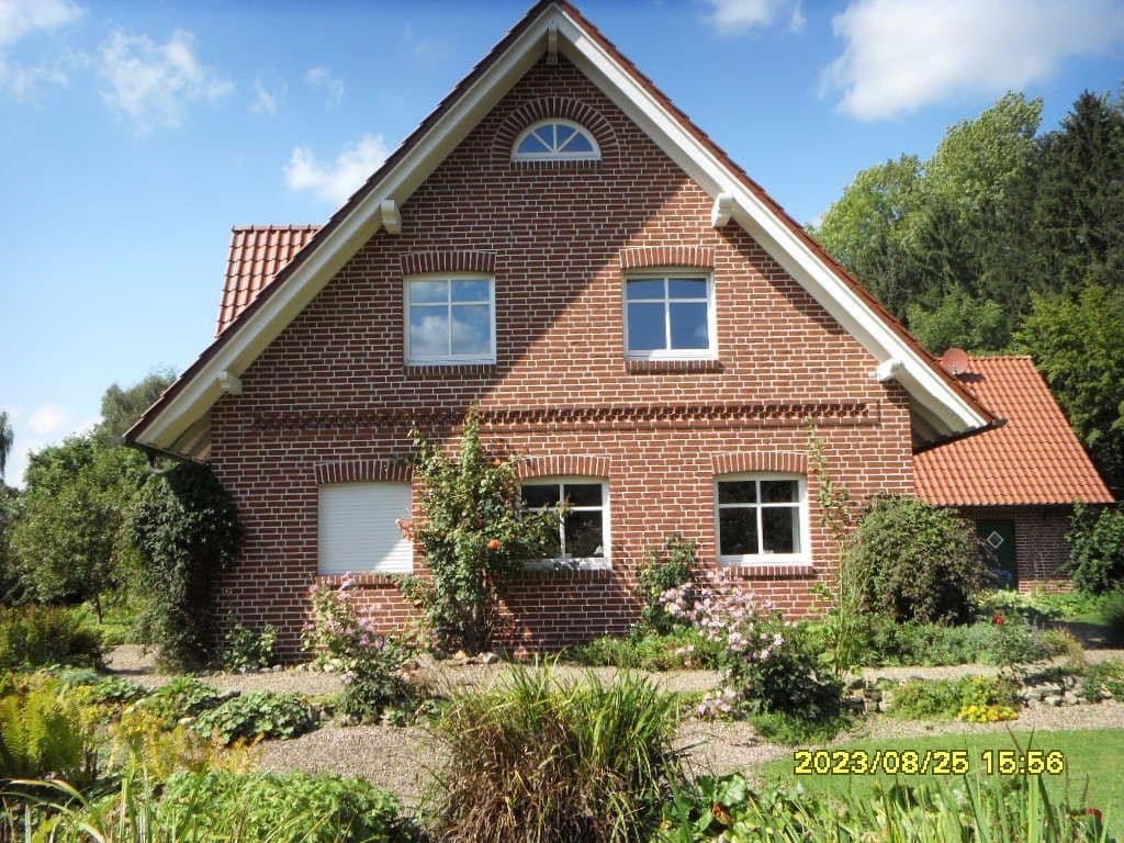 Prodej domu 152 m², pozemek 6.274 m², Kalletal, Severní Porýní-Vestfálsko Prodej domu 152 m², pozemek 6.274 m², Kalletal, Severní Porýní-Vestfálsko
