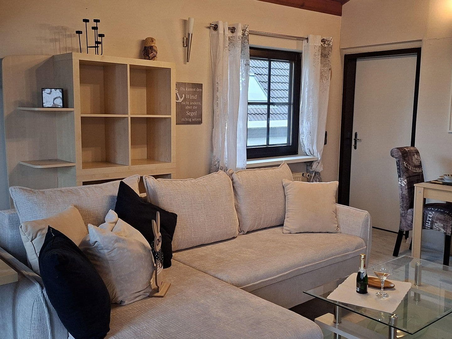 Pronájem bytu 1+1 51 m², Friedrichsdorf, Hessen Pronájem bytu 1+1 51 m², Friedrichsdorf, Hessen