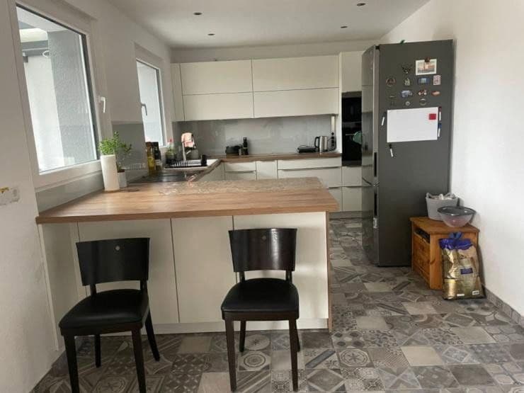 Pronájem bytu 4+1 100 m², Lengsdorfer Hauptstraße 97, Bonn, Severní Porýní-Vestfálsko Pronájem bytu 4+1 100 m², Lengsdorfer Hauptstraße 97, Bonn, Severní Porýní-Vestfálsko