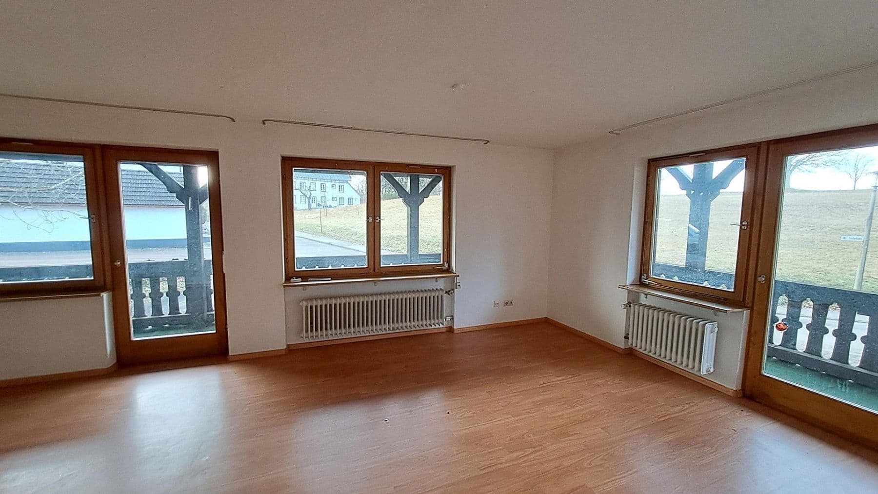 Prodej domu 436 m², pozemek 1.970 m², Erlenbachweg 22, Lenzkirch, Bádensko-Württembersko Prodej domu 436 m², pozemek 1.970 m², Erlenbachweg 22, Lenzkirch, Bádensko-Württembersko