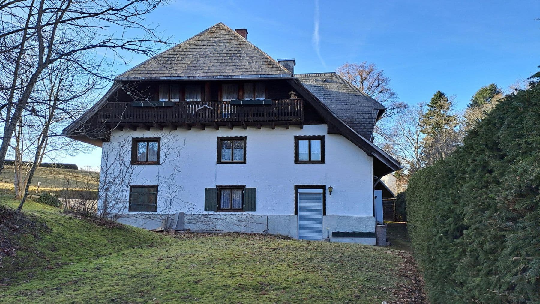 Prodej domu 436 m², pozemek 1.970 m², Erlenbachweg 22, Lenzkirch, Bádensko-Württembersko Prodej domu 436 m², pozemek 1.970 m², Erlenbachweg 22, Lenzkirch, Bádensko-Württembersko