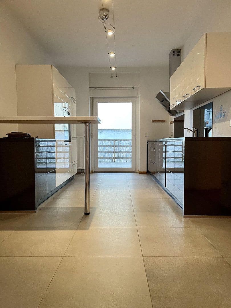 Pronájem bytu 2+1 78 m², Bingen am Rhein, Porýní-Falc Pronájem bytu 2+1 78 m², Bingen am Rhein, Porýní-Falc