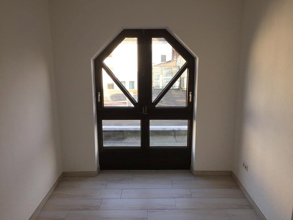 Pronájem bytu 3+1 66 m², Petersstrasse 59, Krefeld, Severní Porýní-Vestfálsko Pronájem bytu 3+1 66 m², Petersstrasse 59, Krefeld, Severní Porýní-Vestfálsko