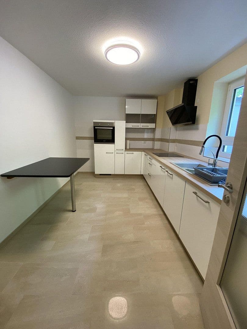 Pronájem bytu 3+1 95 m², Wiesbaden, Hessen Pronájem bytu 3+1 95 m², Wiesbaden, Hessen