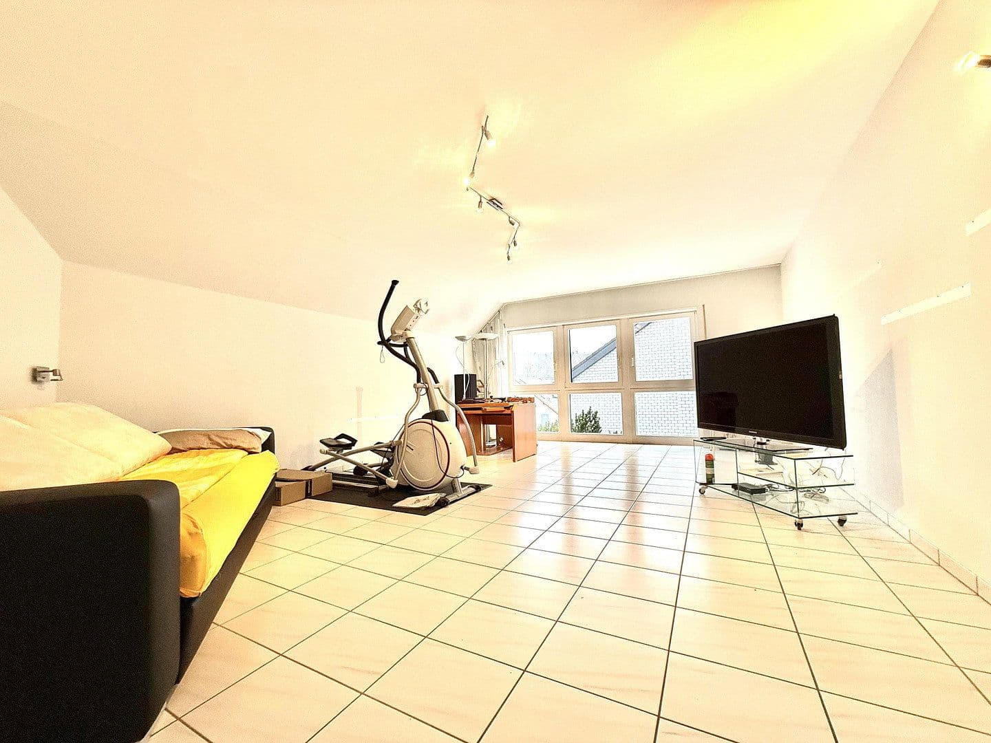 Prodej domu 270 m², pozemek 776 m², Weisenheim am Berg, Porýní-Falc Prodej domu 270 m², pozemek 776 m², Weisenheim am Berg, Porýní-Falc