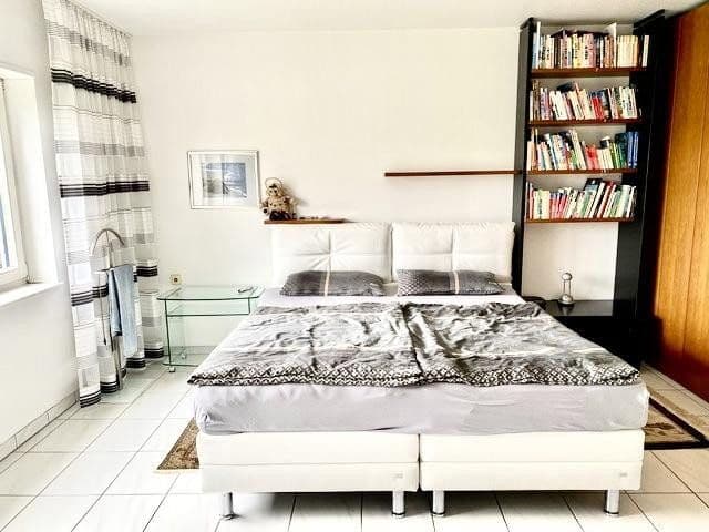 Prodej domu 270 m², pozemek 776 m², Weisenheim am Berg, Porýní-Falc Prodej domu 270 m², pozemek 776 m², Weisenheim am Berg, Porýní-Falc