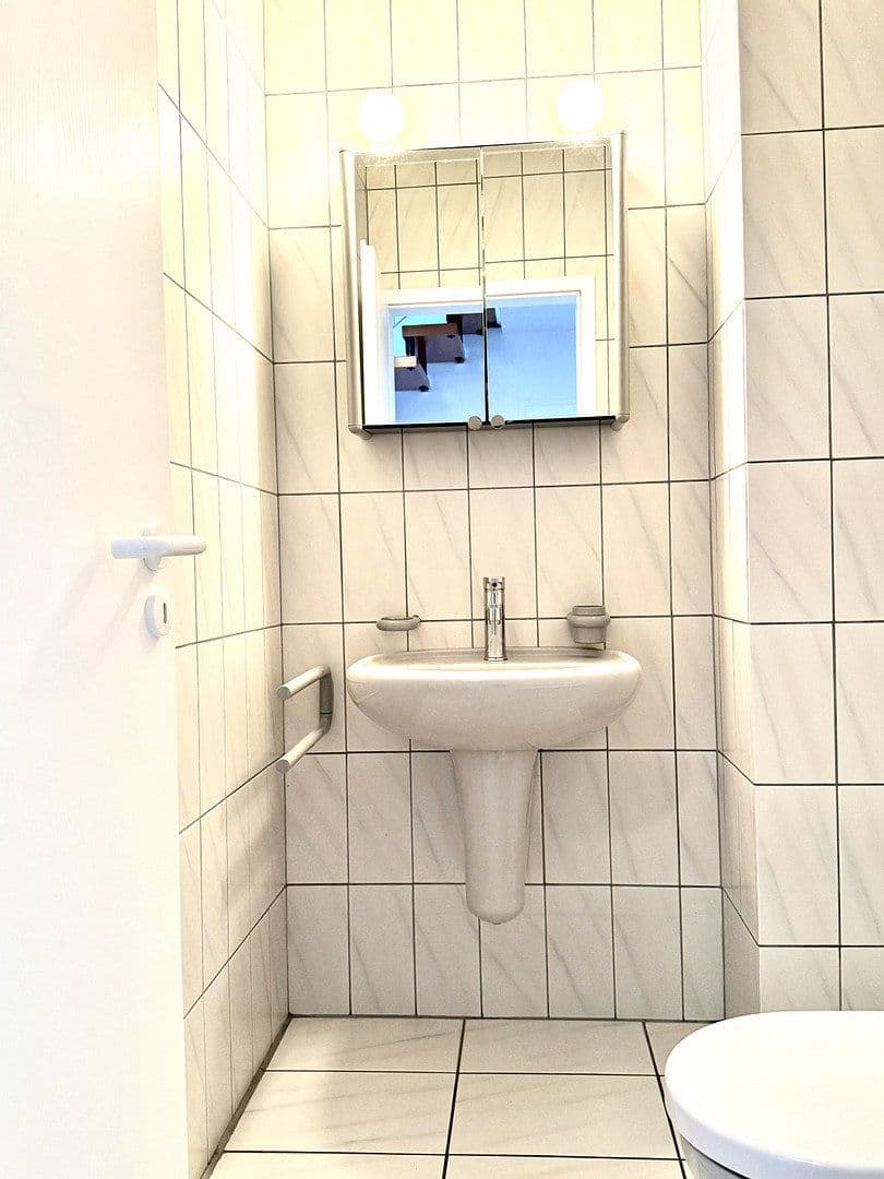 Prodej domu 270 m², pozemek 776 m², Weisenheim am Berg, Porýní-Falc Prodej domu 270 m², pozemek 776 m², Weisenheim am Berg, Porýní-Falc