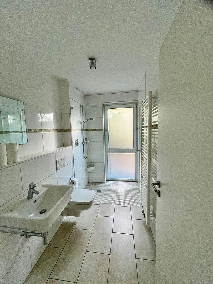 Pronájem bytu 3+kk 131 m², Weinheim, Bádensko-Württembersko Pronájem bytu 3+kk 131 m², Weinheim, Bádensko-Württembersko