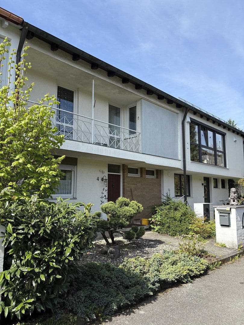 Prodej domu 144 m², pozemek 314 m², Krailling, Bavorsko Prodej domu 144 m², pozemek 314 m², Krailling, Bavorsko