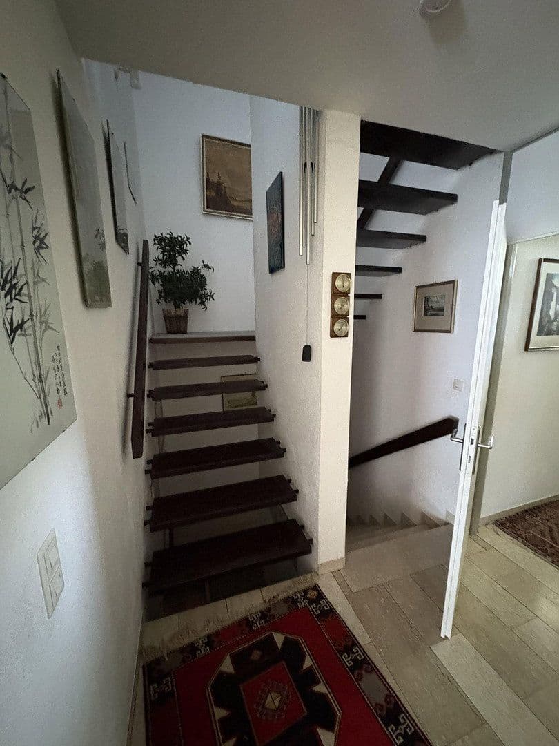 Prodej domu 144 m², pozemek 314 m², Krailling, Bavorsko Prodej domu 144 m², pozemek 314 m², Krailling, Bavorsko