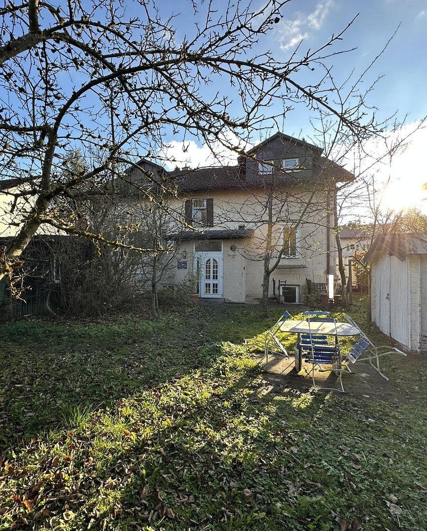 Prodej domu 200 m², pozemek 731 m², Planegg, Bavorsko Prodej domu 200 m², pozemek 731 m², Planegg, Bavorsko