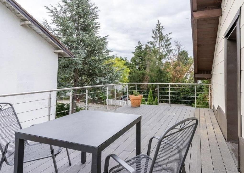 Prodej domu 200 m², pozemek 731 m², Planegg, Bavorsko Prodej domu 200 m², pozemek 731 m², Planegg, Bavorsko