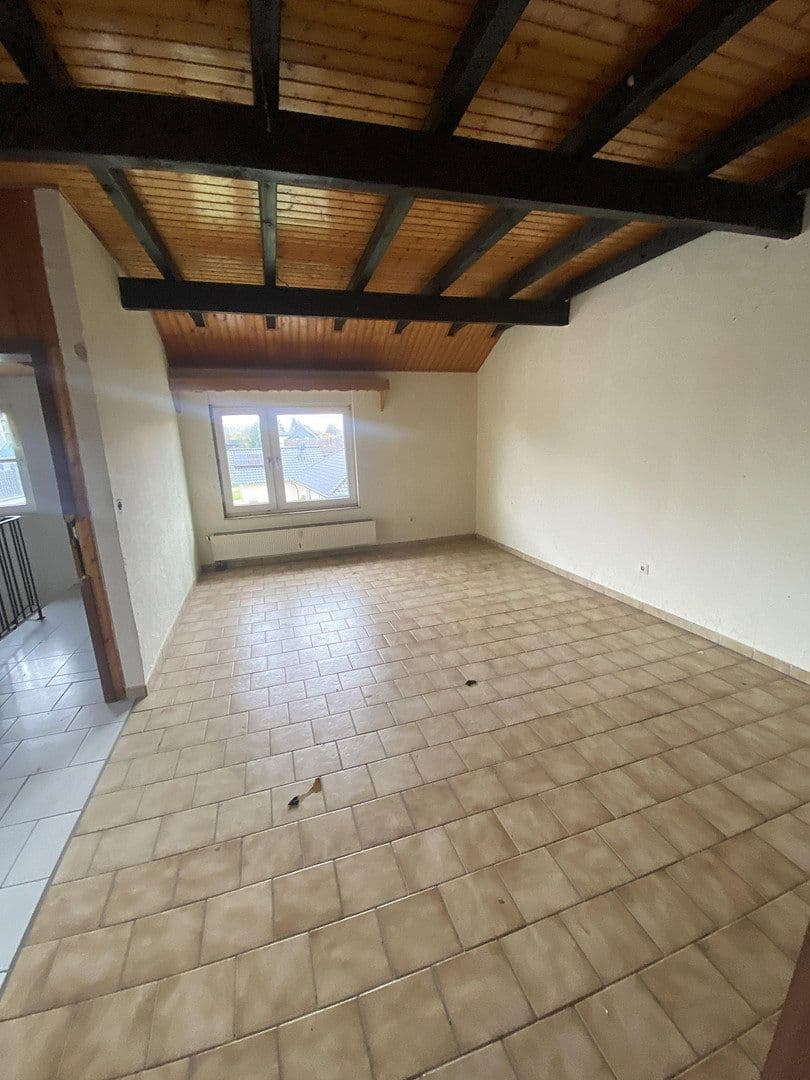 Prodej domu 221 m², pozemek 923 m², Blankenheim, Severní Porýní-Vestfálsko Prodej domu 221 m², pozemek 923 m², Blankenheim, Severní Porýní-Vestfálsko