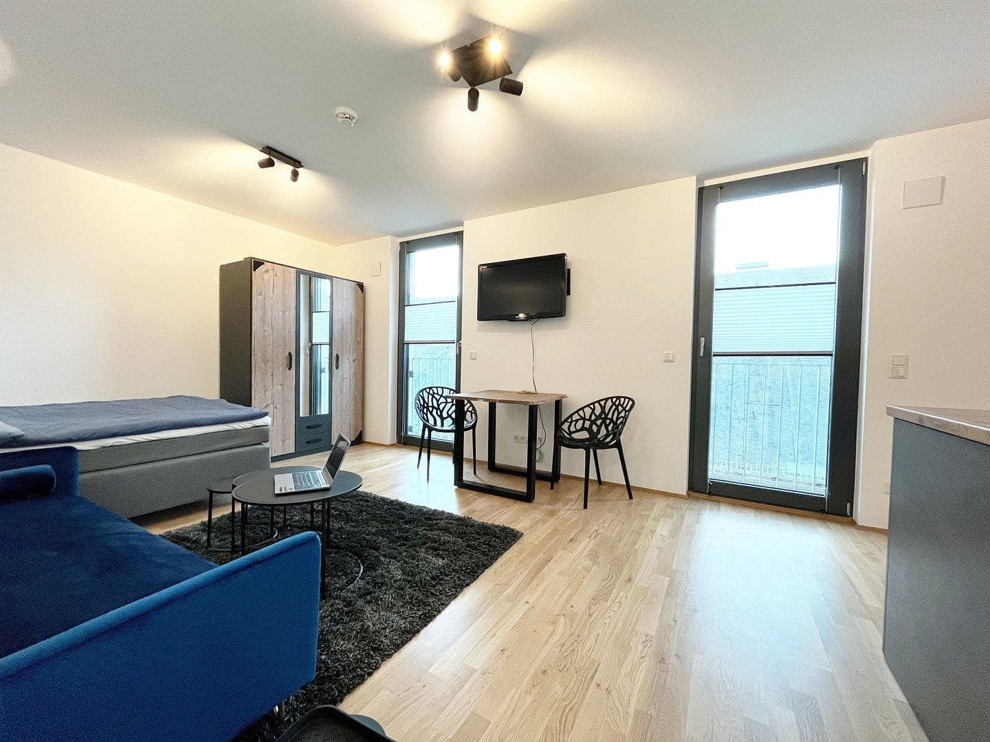 Pronájem bytu 1+1 35 m², Rudower Chaussee 32, Berlin, Berlín Pronájem bytu 1+1 35 m², Rudower Chaussee 32, Berlin, Berlín