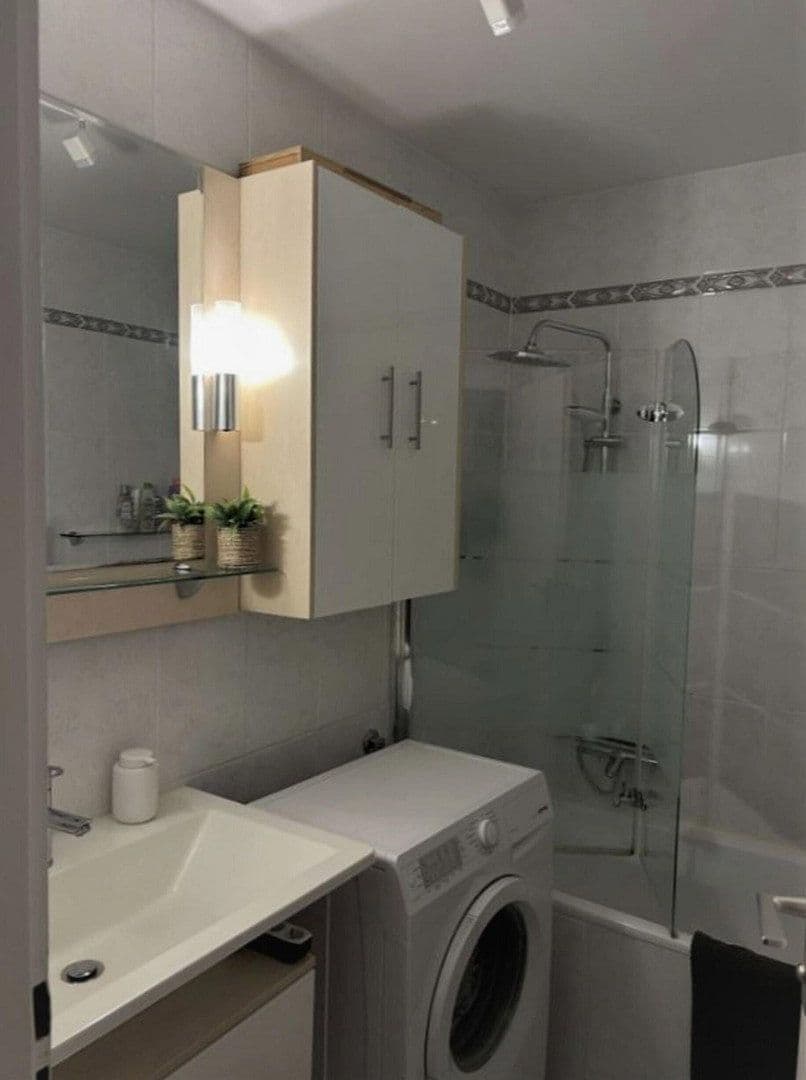 Pronájem bytu 2+1 38 m², Melker Gasse 13/3, Baden, Dolní Rakousko Pronájem bytu 2+1 38 m², Melker Gasse 13/3, Baden, Dolní Rakousko