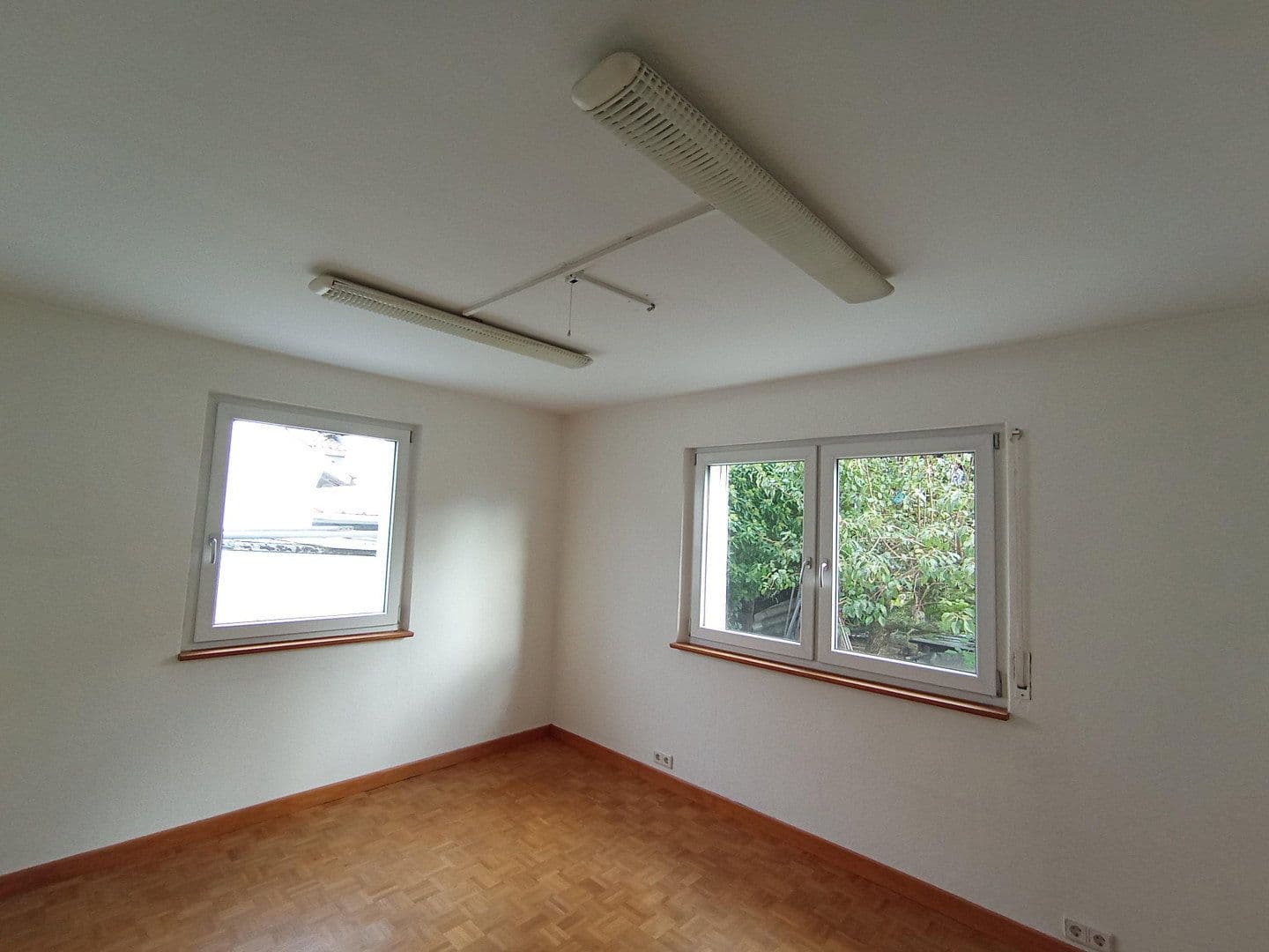 Prodej domu 136 m², pozemek 443 m², Brackenheim, Bádensko-Württembersko Prodej domu 136 m², pozemek 443 m², Brackenheim, Bádensko-Württembersko