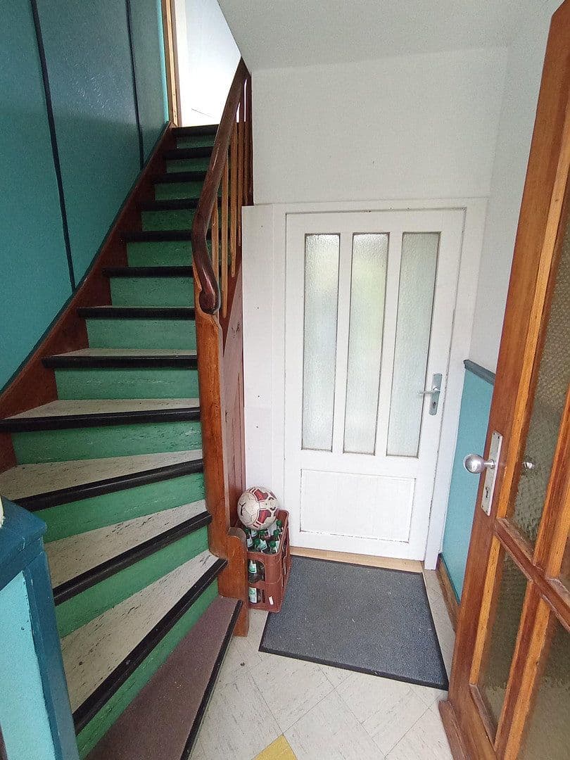 Prodej domu 136 m², pozemek 443 m², Brackenheim, Bádensko-Württembersko Prodej domu 136 m², pozemek 443 m², Brackenheim, Bádensko-Württembersko