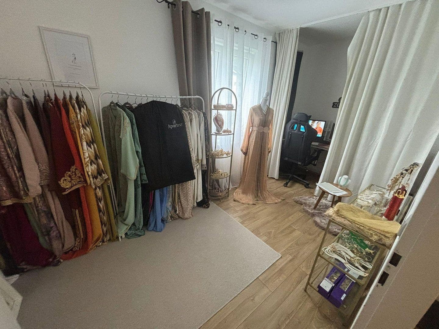 Prodej bytu 3+1 63 m², Kelkheim (Taunus), Hessen Prodej bytu 3+1 63 m², Kelkheim (Taunus), Hessen