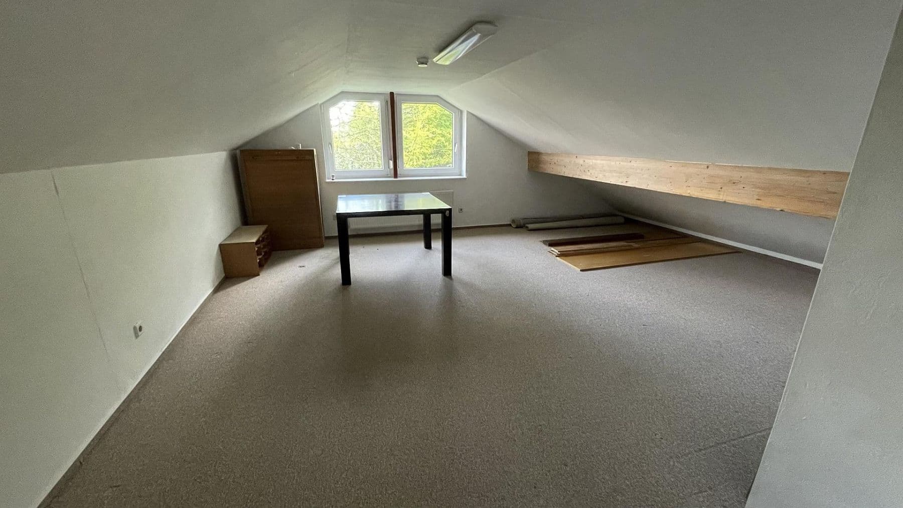 Prodej domu 248 m², pozemek 998 m², Krautgartenweg 3, Neckargemünd, Bádensko-Württembersko Prodej domu 248 m², pozemek 998 m², Krautgartenweg 3, Neckargemünd, Bádensko-Württembersko