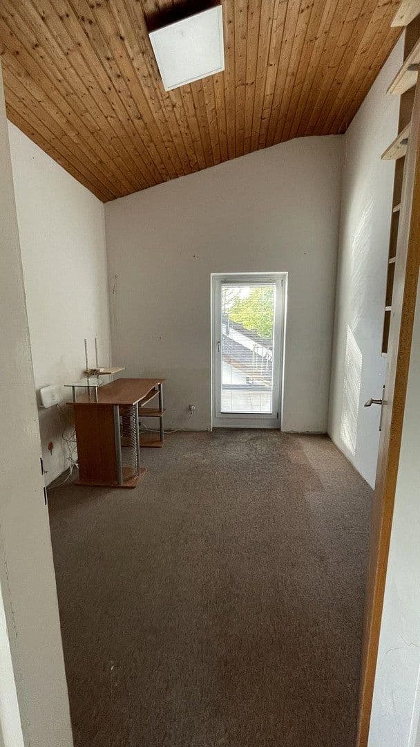 Prodej domu 248 m², pozemek 998 m², Krautgartenweg 3, Neckargemünd, Bádensko-Württembersko Prodej domu 248 m², pozemek 998 m², Krautgartenweg 3, Neckargemünd, Bádensko-Württembersko