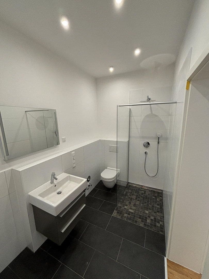 Pronájem bytu 2+kk 77 m², Mainluststraße 13, Frankfurt am Main, Hessen Pronájem bytu 2+kk 77 m², Mainluststraße 13, Frankfurt am Main, Hessen