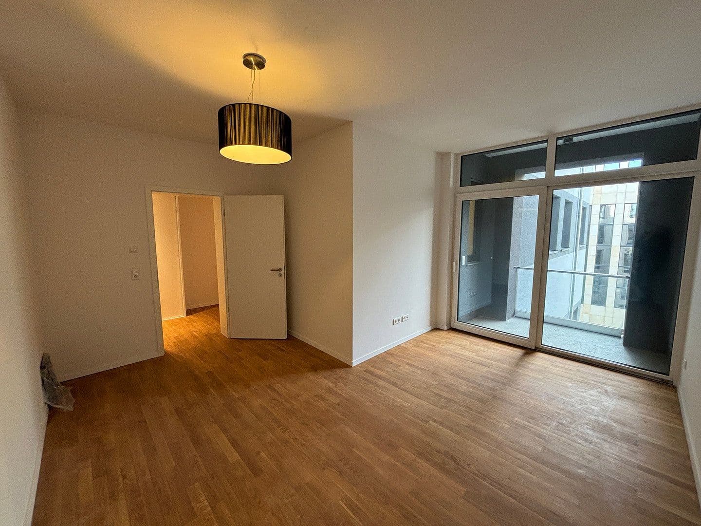 Pronájem bytu 2+kk 77 m², Mainluststraße 13, Frankfurt am Main, Hessen Pronájem bytu 2+kk 77 m², Mainluststraße 13, Frankfurt am Main, Hessen