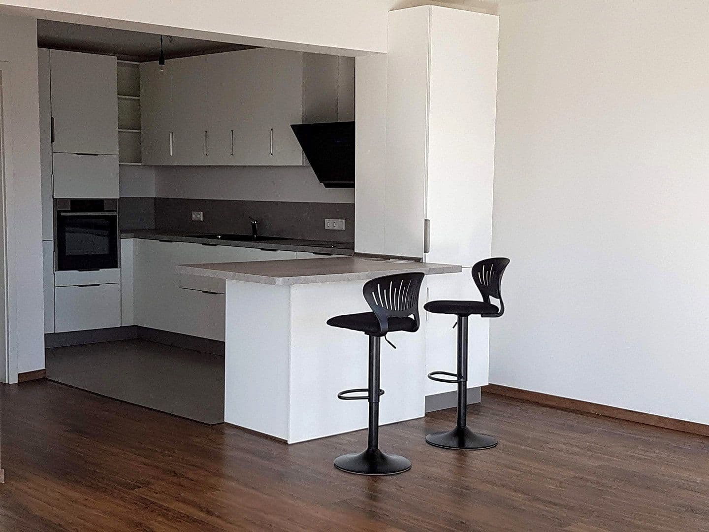 Pronájem bytu 3+1 113 m², Columbiastraße 20, Chýžice, Bavorsko Pronájem bytu 3+1 113 m², Columbiastraße 20, Chýžice, Bavorsko