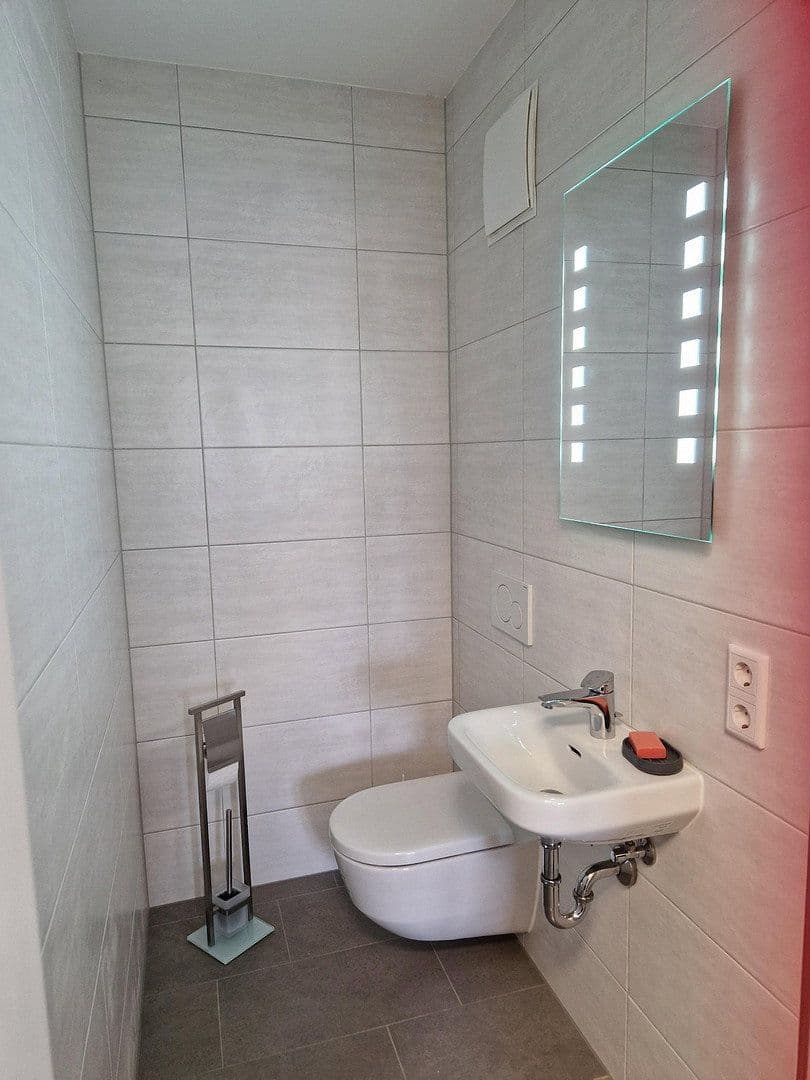 Pronájem bytu 3+1 113 m², Columbiastraße 20, Chýžice, Bavorsko Pronájem bytu 3+1 113 m², Columbiastraße 20, Chýžice, Bavorsko