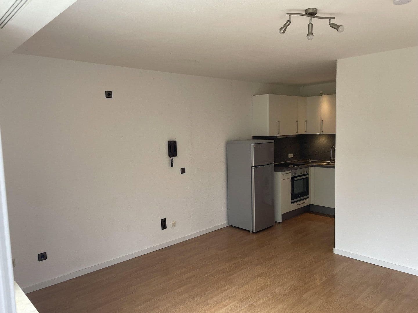 Pronájem bytu 1+1 27 m², Rudolf-Diesel-Strasse 12, Hösbach, Bavorsko Pronájem bytu 1+1 27 m², Rudolf-Diesel-Strasse 12, Hösbach, Bavorsko