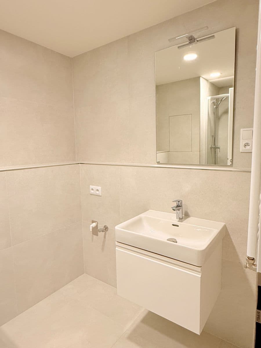 Pronájem bytu 1+kk 36 m², Bukačova, Praha, Praha Pronájem bytu 1+kk 36 m², Bukačova, Praha, Praha