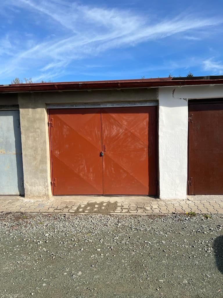 Prodej garáže 17 m², Pardubice, Pardubický kraj Prodej garáže 17 m², Pardubice, Pardubický kraj