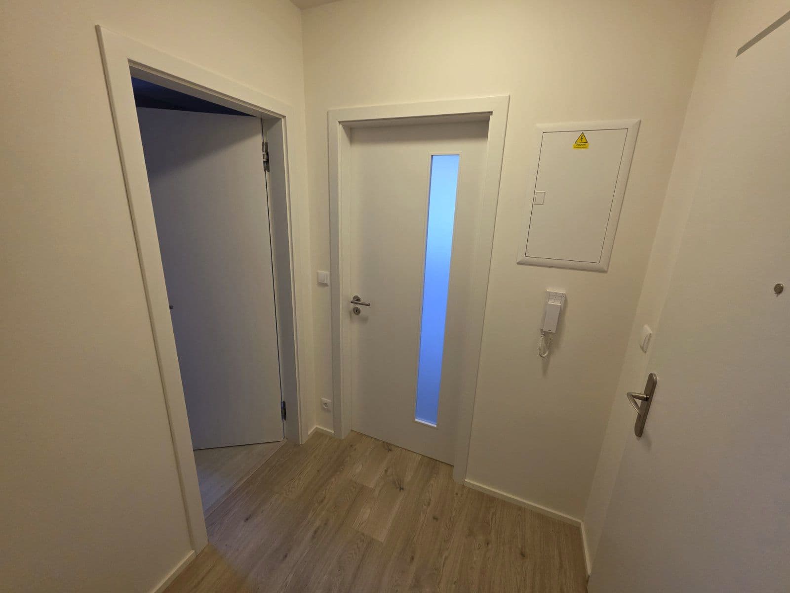 Pronájem bytu 1+kk 32 m², Poděbradská, Praha, Praha Pronájem bytu 1+kk 32 m², Poděbradská, Praha, Praha