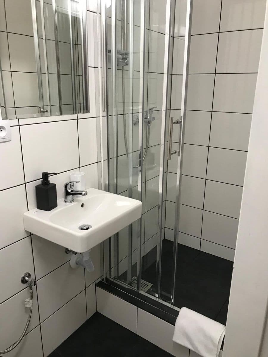 Prodej bytu 5+kk 93 m², Na Valentince, Praha, Praha Prodej bytu 5+kk 93 m², Na Valentince, Praha, Praha
