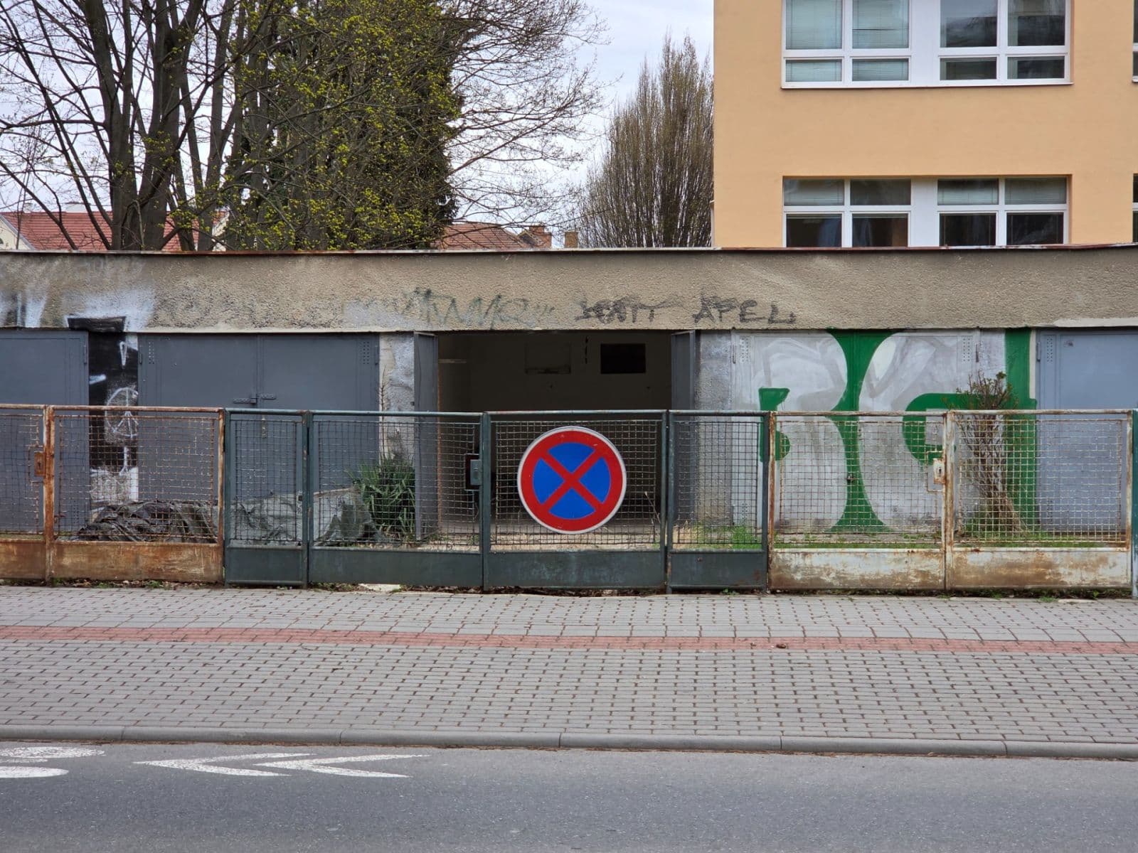 Pronájem garáže 16 m², Jungmannova, Brno, Jihomoravský kraj Pronájem garáže 16 m², Jungmannova, Brno, Jihomoravský kraj