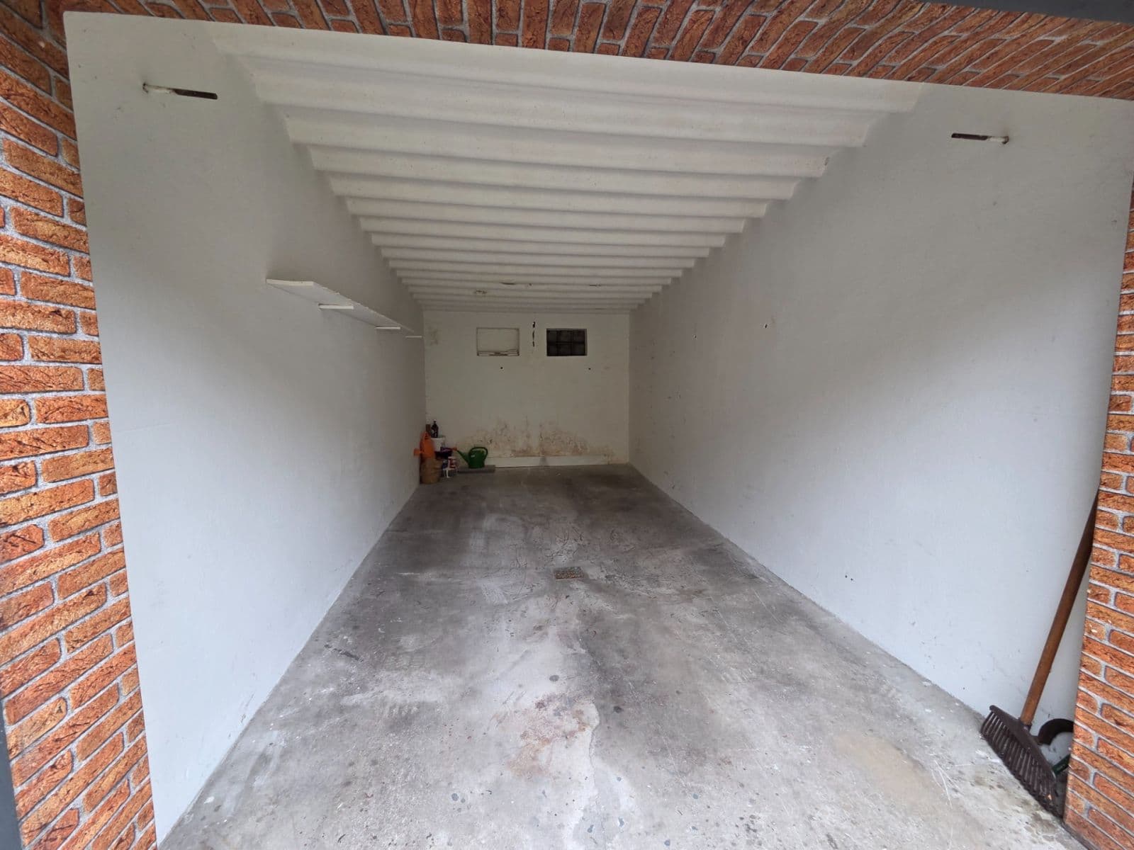 Pronájem garáže 16 m², Jungmannova, Brno, Jihomoravský kraj Pronájem garáže 16 m², Jungmannova, Brno, Jihomoravský kraj