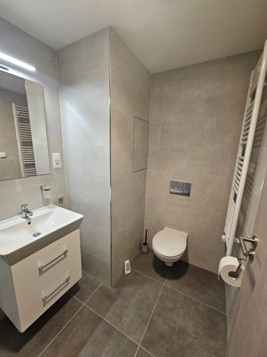 Pronájem bytu 1+kk 32 m², Poděbradská, Praha, Praha Pronájem bytu 1+kk 32 m², Poděbradská, Praha, Praha