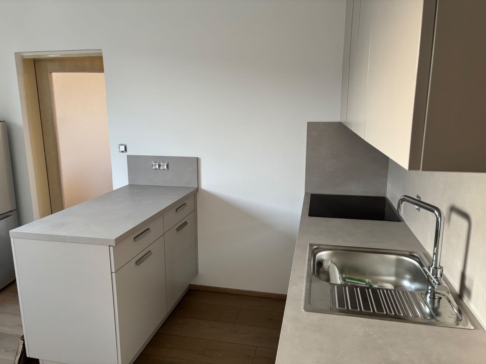 Pronájem bytu 2+kk 40 m², Masarykova, Rudná, Středočeský kraj Pronájem bytu 2+kk 40 m², Masarykova, Rudná, Středočeský kraj