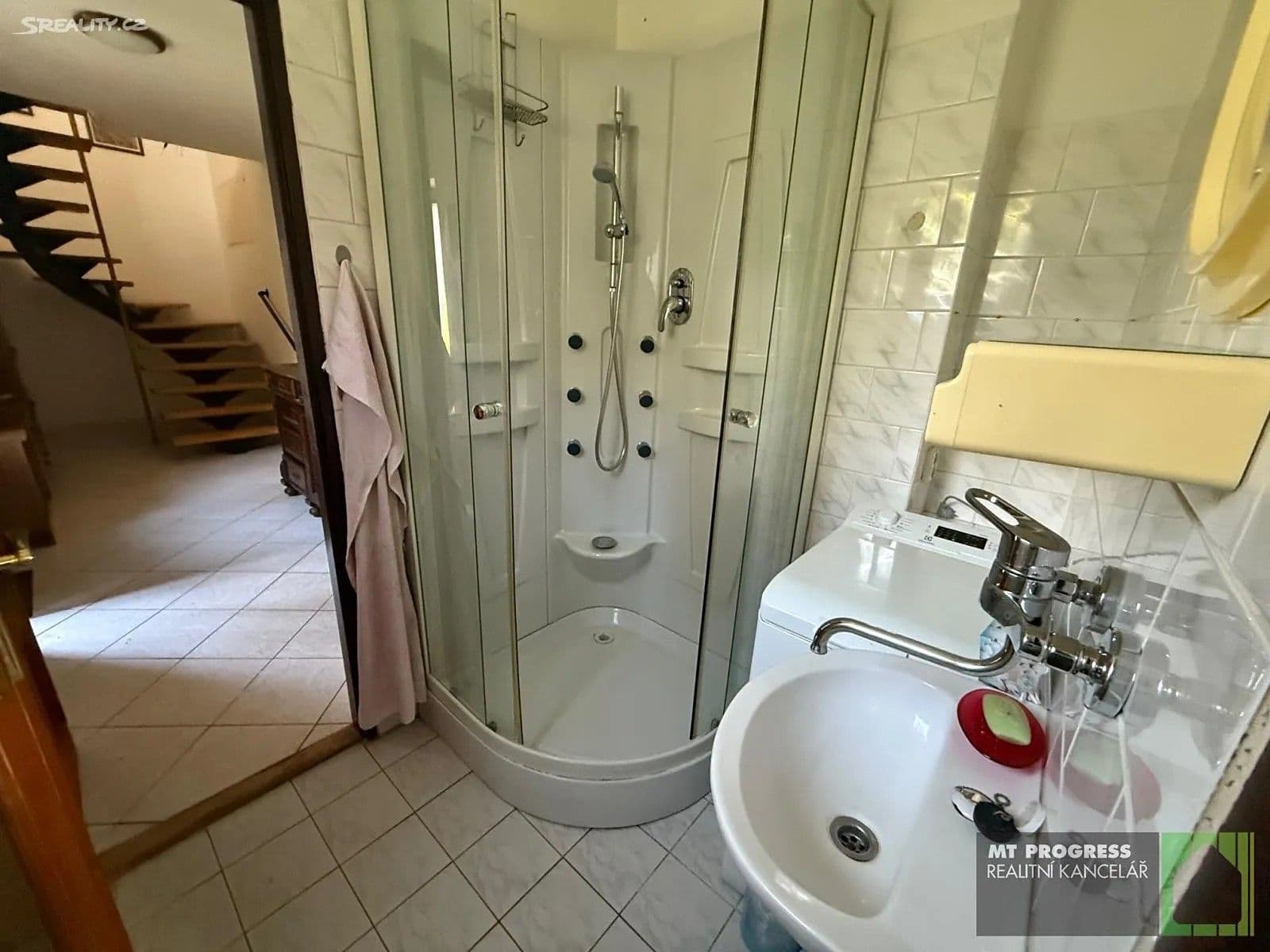 Pronájem domu 150 m², pozemek 907 m², Fojtíkova, Rakovník, Středočeský kraj Pronájem domu 150 m², pozemek 907 m², Fojtíkova, Rakovník, Středočeský kraj