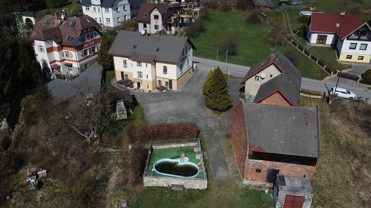 Prodej domu 386 m², pozemek 2.210 m², Hrubá Skála, Liberecký kraj Prodej domu 386 m², pozemek 2.210 m², Hrubá Skála, Liberecký kraj